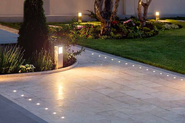 Файл:Garden lights.png